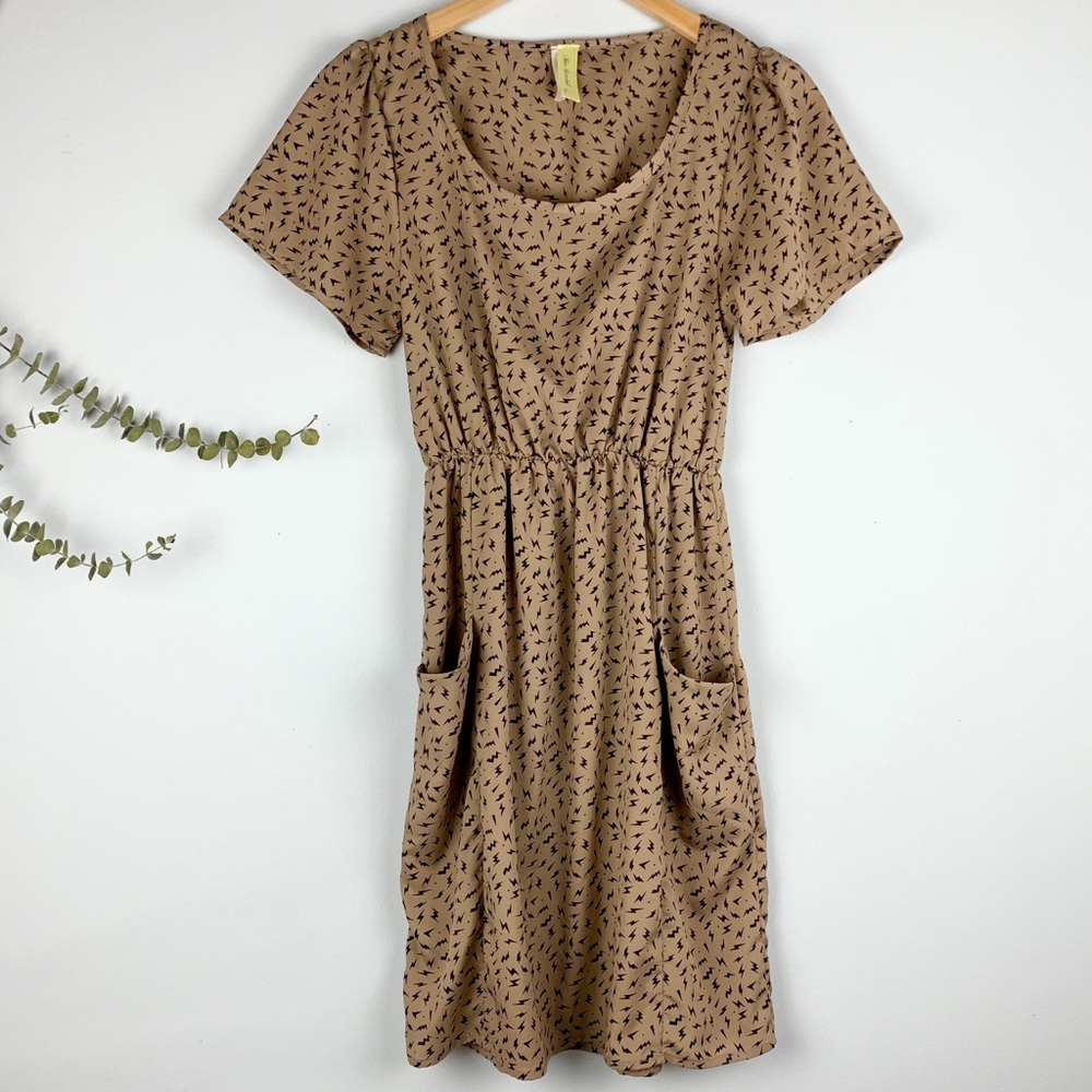 Bee Stitched Lightning Bolt Tan Dress w/ Pockets